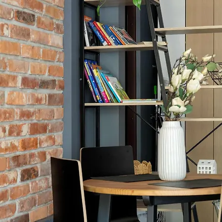 Apartment Modern Jaworowa Perfect For Remote Work By Renters Posen